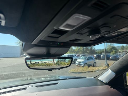 Used 2024 Cadillac Escalade ESV Sport Platinum w/ LPO, ONYX Package image 28