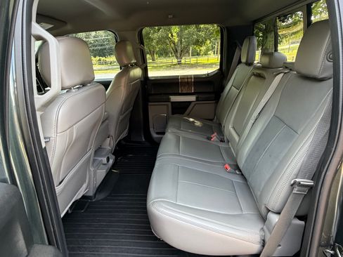 Used 2018 Ford F150 Lariat RWD image 20