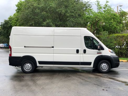 Used 2017 RAM ProMaster 2500 FWD image 5