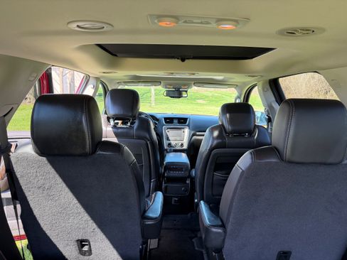 Used 2015 GMC Acadia Denali image 12