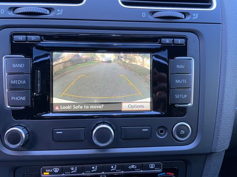 Used 2012 Volkswagen Golf R 2-Door image 12