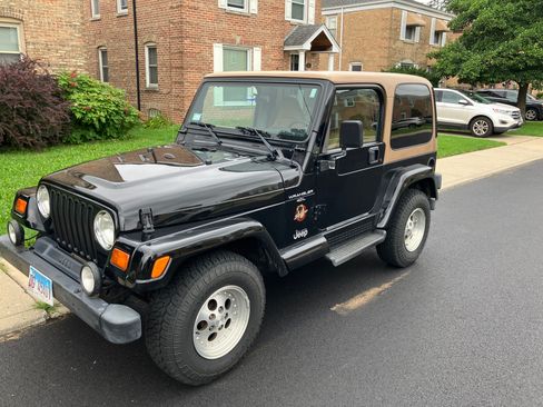 Used 1998 Jeep Wrangler Sahara AWD/4WD image 8