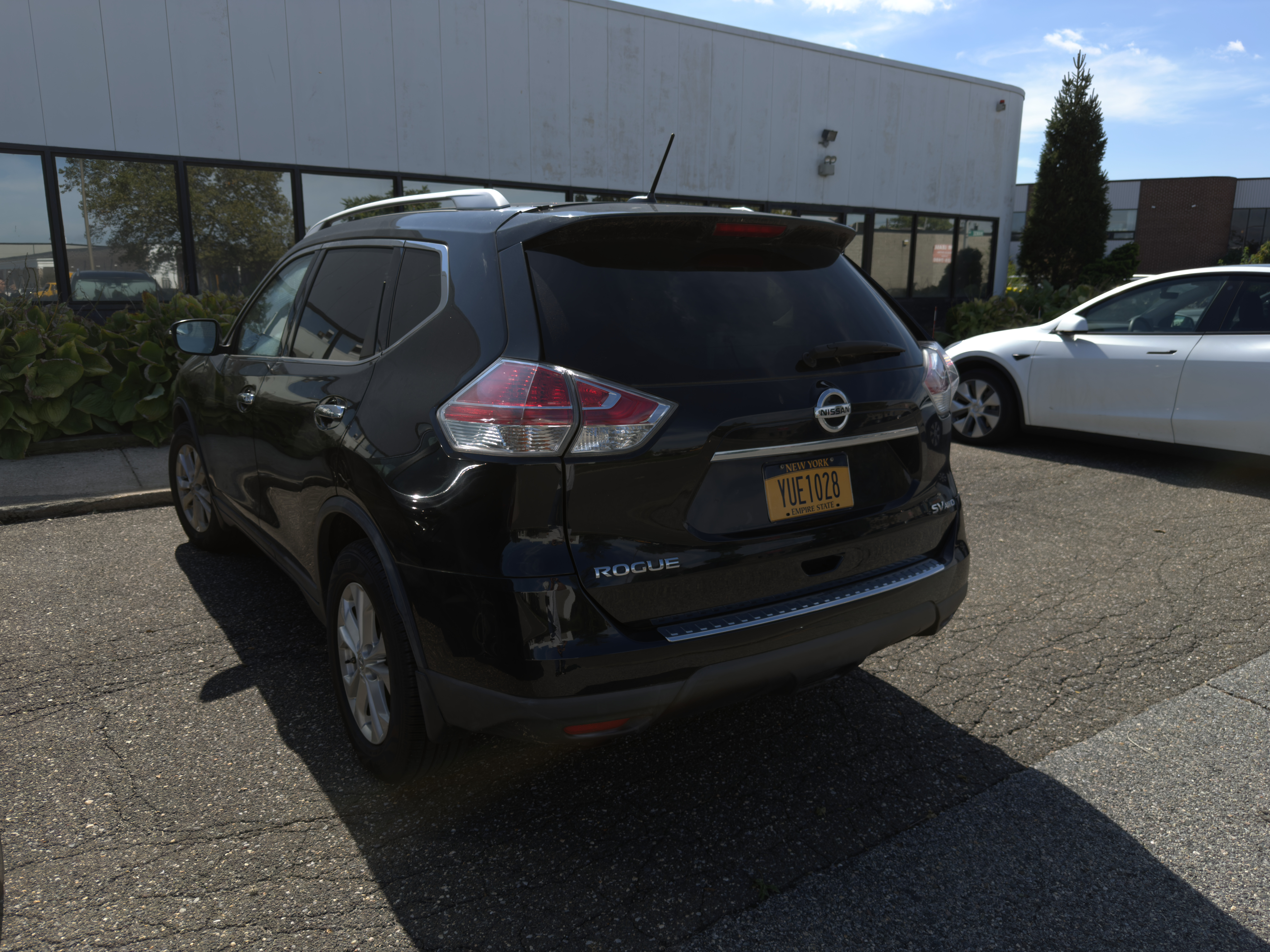 Used 2016 Nissan Rogue AWD image 6