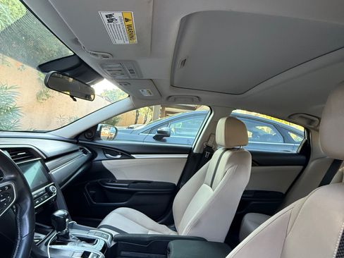 Used 2020 Honda Civic EX image 8