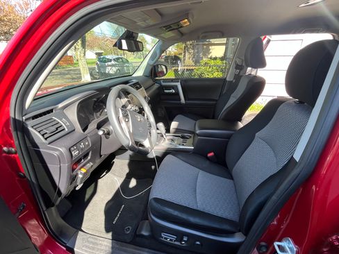 Used 2021 Toyota 4Runner SR5 image 16