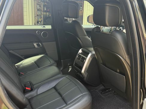 Used 2019 Land Rover Range Rover Sport SE AWD/4WD image 14