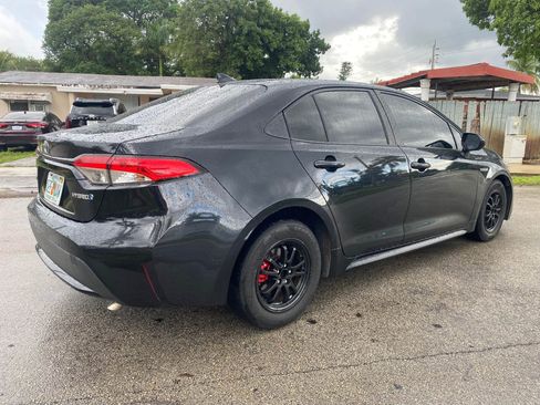 Used 2020 Toyota Corolla LE image 5