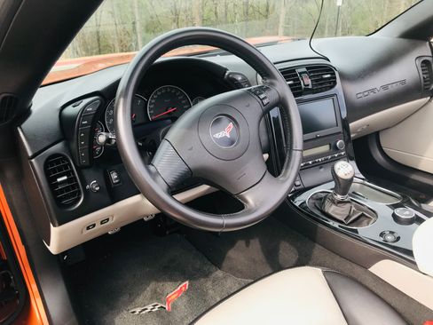 Used 2008 Chevrolet Corvette Convertible w/ Preferred Equipment Group RWD image 12