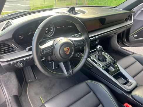 Used 2024 Porsche 911 Carrera S RWD image 16