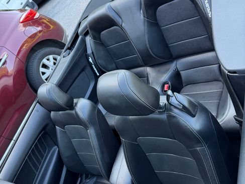 Used 2020 Ford Mustang Premium RWD image 23