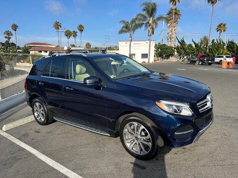 Used 2019 Mercedes-Benz GLE 400 4MATIC image 4