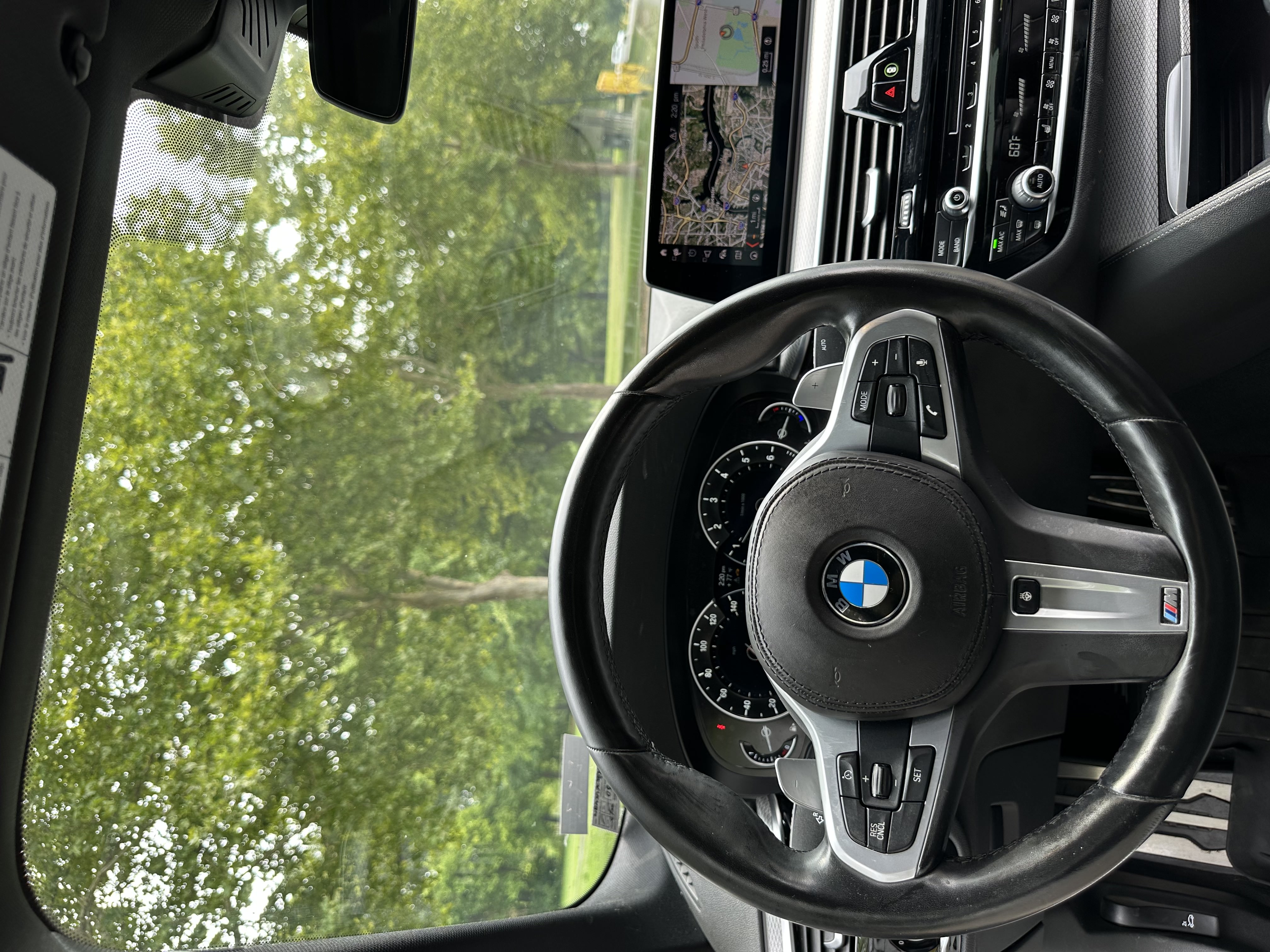 Used 2019 BMW 530i xDrive AWD/4WD image 18