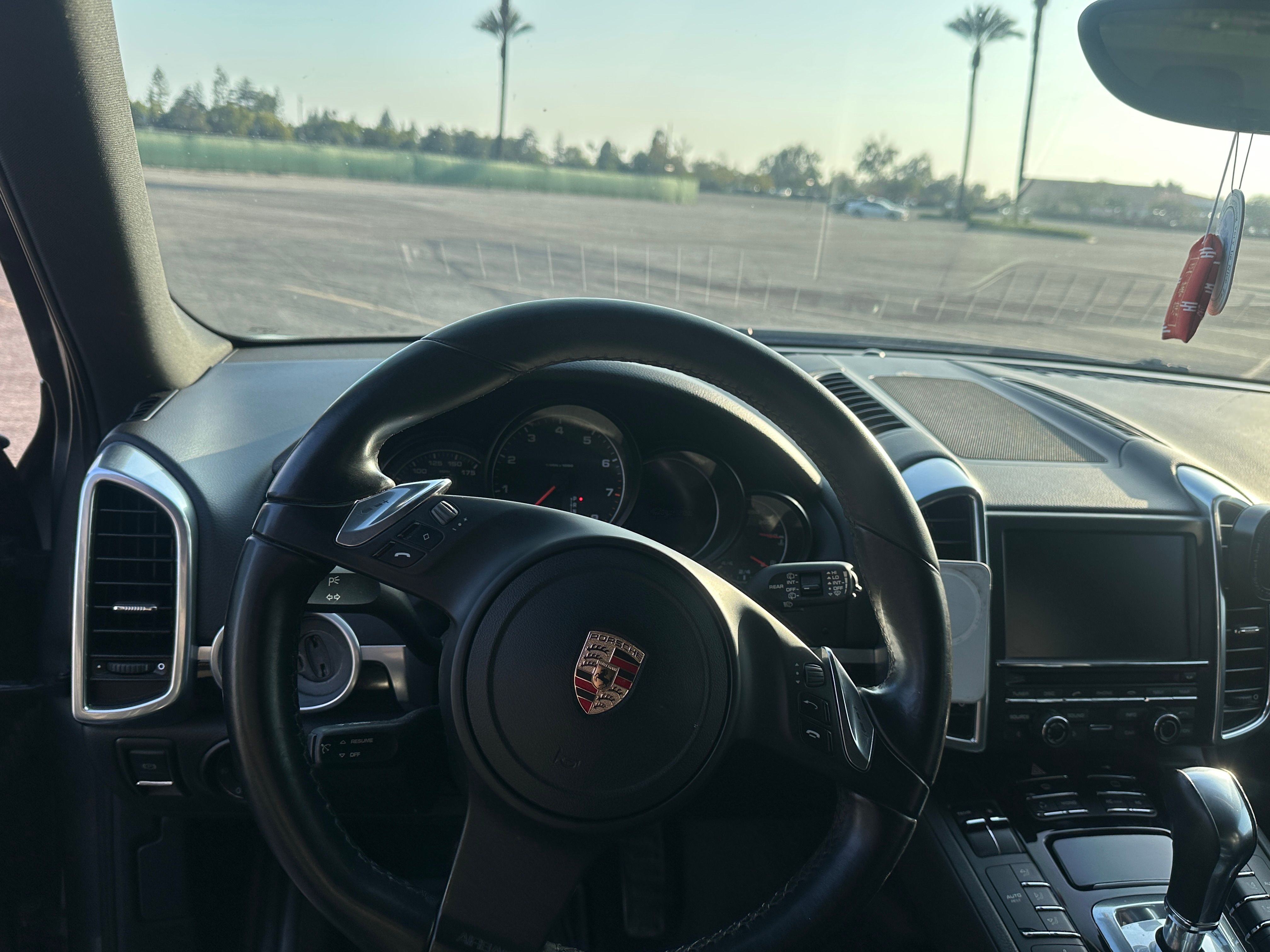 Used 2011 Porsche Cayenne AWD/4WD image 11