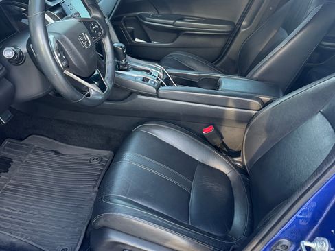 Used 2019 Honda Civic Sport Touring image 6