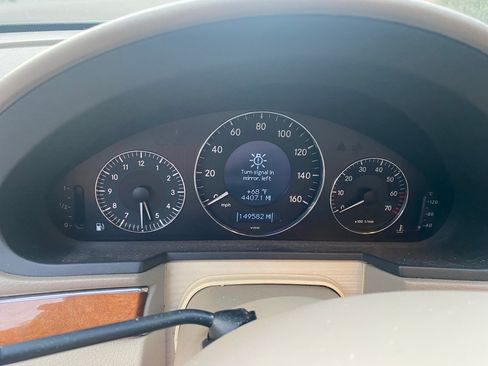 Used 2003 Mercedes-Benz E 320 Sedan image 9