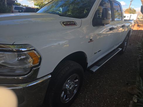 Used 2024 RAM 2500 Big Horn w/ Cold Weather Group image 2