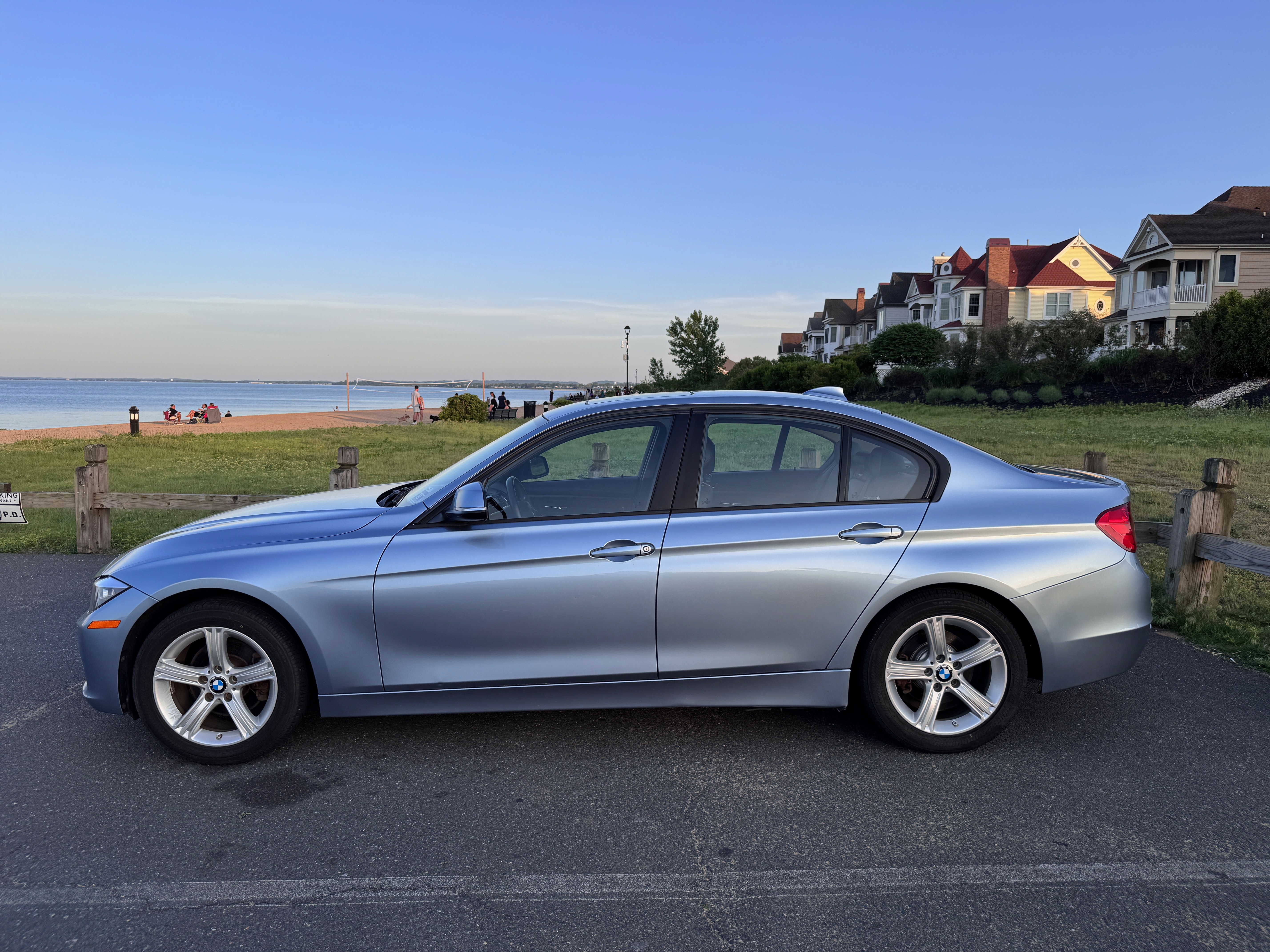 Used 2013 BMW 328i xDrive Sedan AWD/4WD image 8