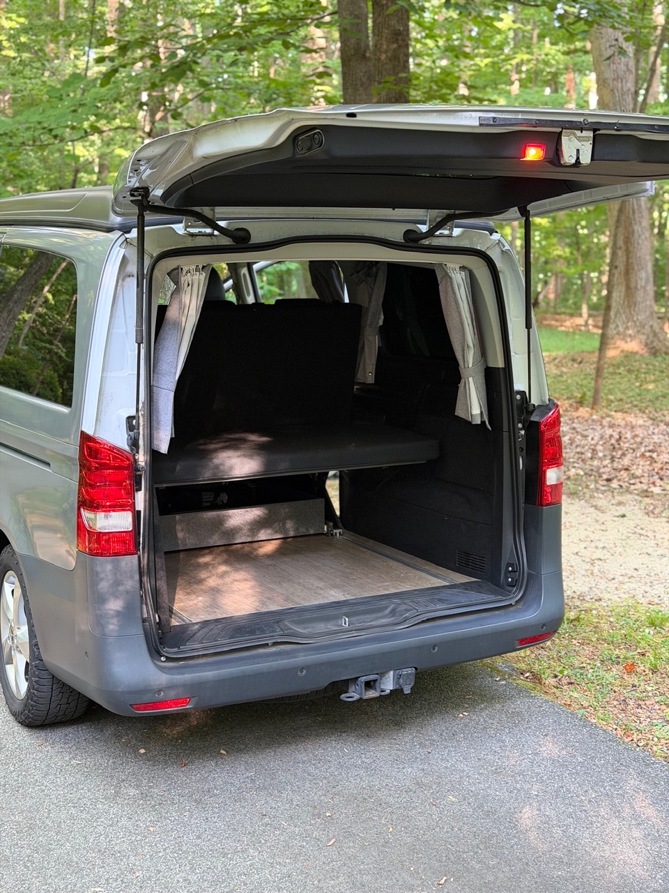 Used 2020 Mercedes-Benz Metris Passenger image 12