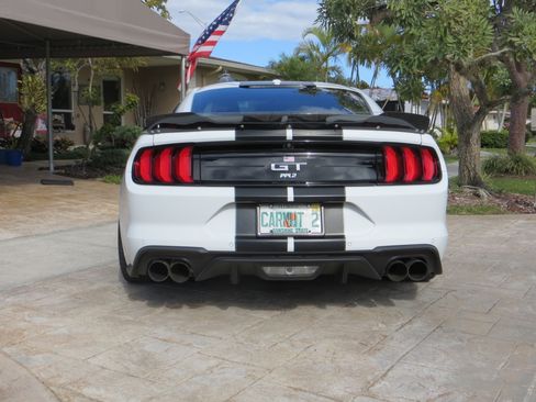 Used 2019 Ford Mustang GT Premium w/ Performance Package - Level 2 image 6