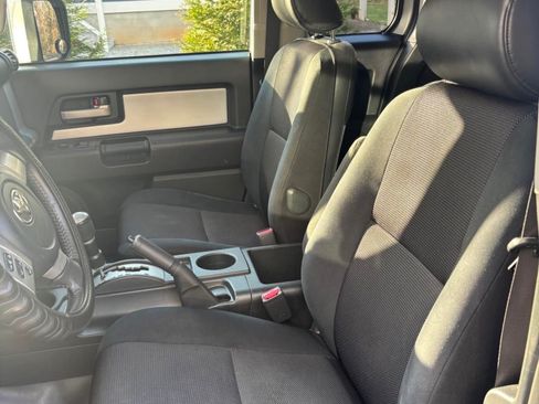 Used 2007 Toyota FJ Cruiser 4WD image 8