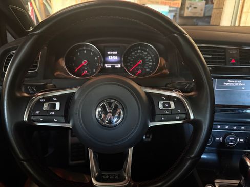 Used 2015 Volkswagen GTI Autobahn w/ Lighting Package (SEL) image 8