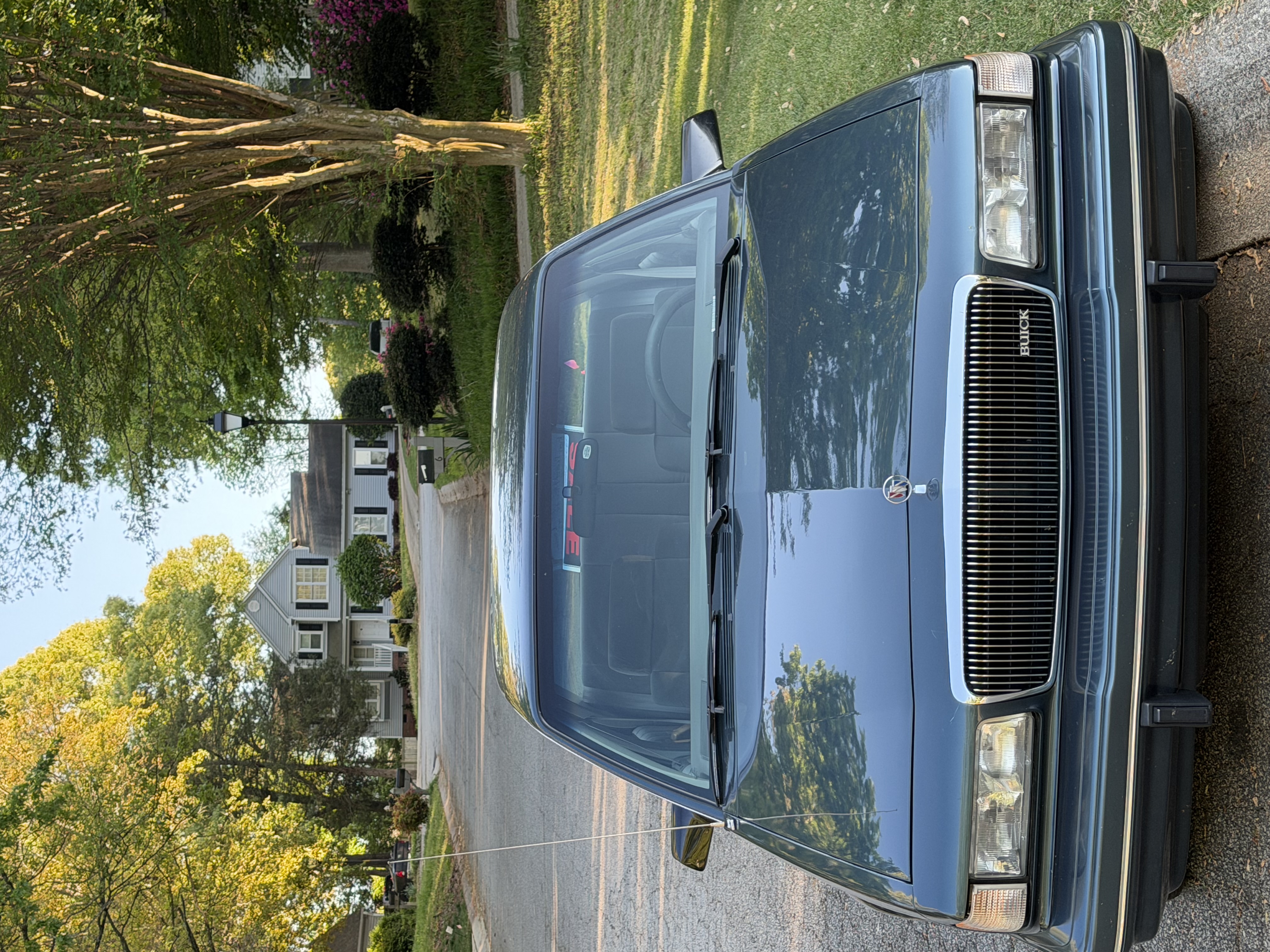 Used 1995 Buick Century Sedan FWD image 1