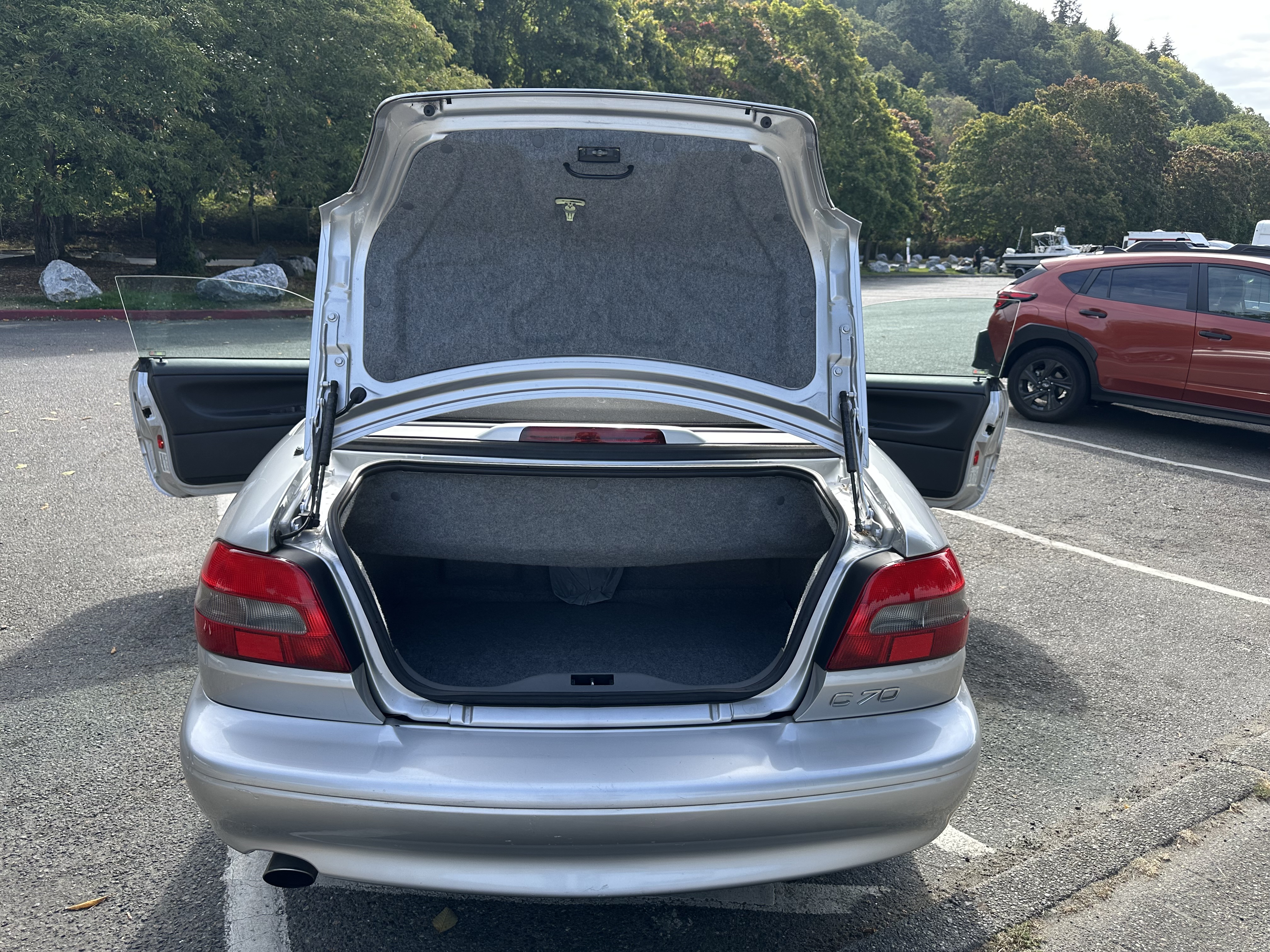 Used 2002 Volvo C70 HT FWD image 11