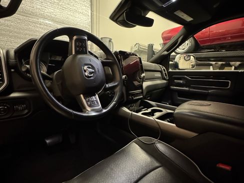 Used 2020 RAM 2500 Laramie image 8