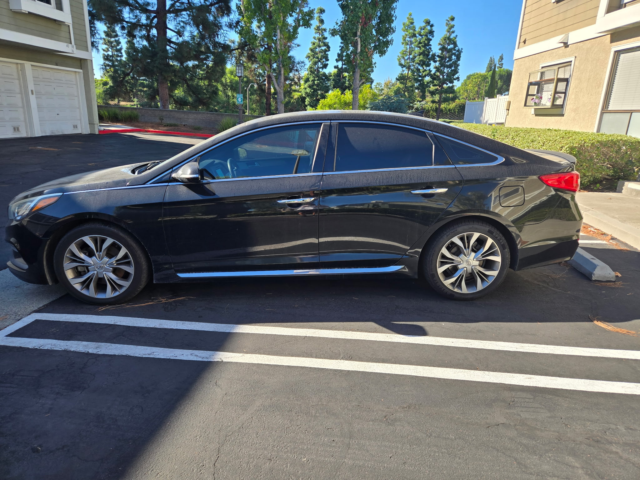 Used 2017 Hyundai Sonata Limited 2.0T FWD image 6
