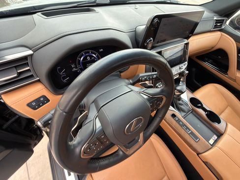 Used 2022 Lexus LX 600 4WD w/ Interior Upgrade Package image 21