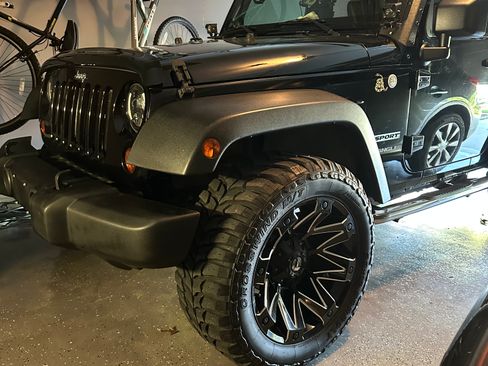 Used 2010 Jeep Wrangler Sport image 8