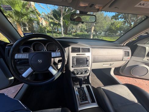 Used 2006 Dodge Charger SRT8 w/ SRT Option Group II image 13