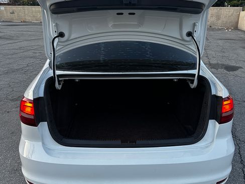 Used 2016 Volkswagen Jetta S FWD image 8