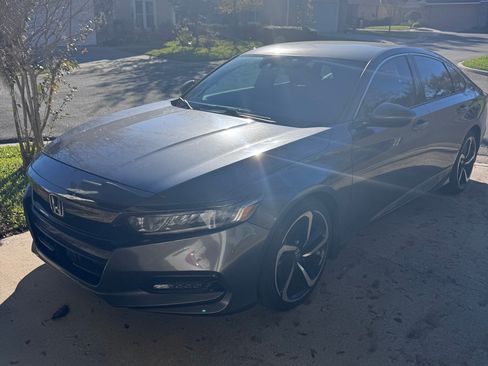 Used 2018 Honda Accord Sport image 1