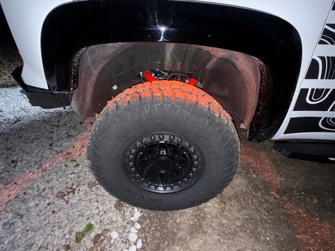 Used 2025 Chevrolet Silverado 3500 LT w/ All Star Edition image 11