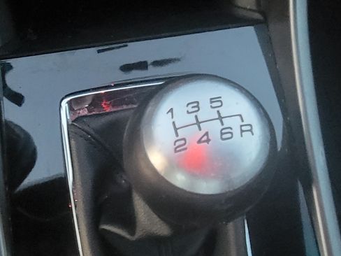 Used 2017 Honda Accord Sport image 11