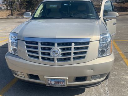 Used 2011 Cadillac Escalade Luxury