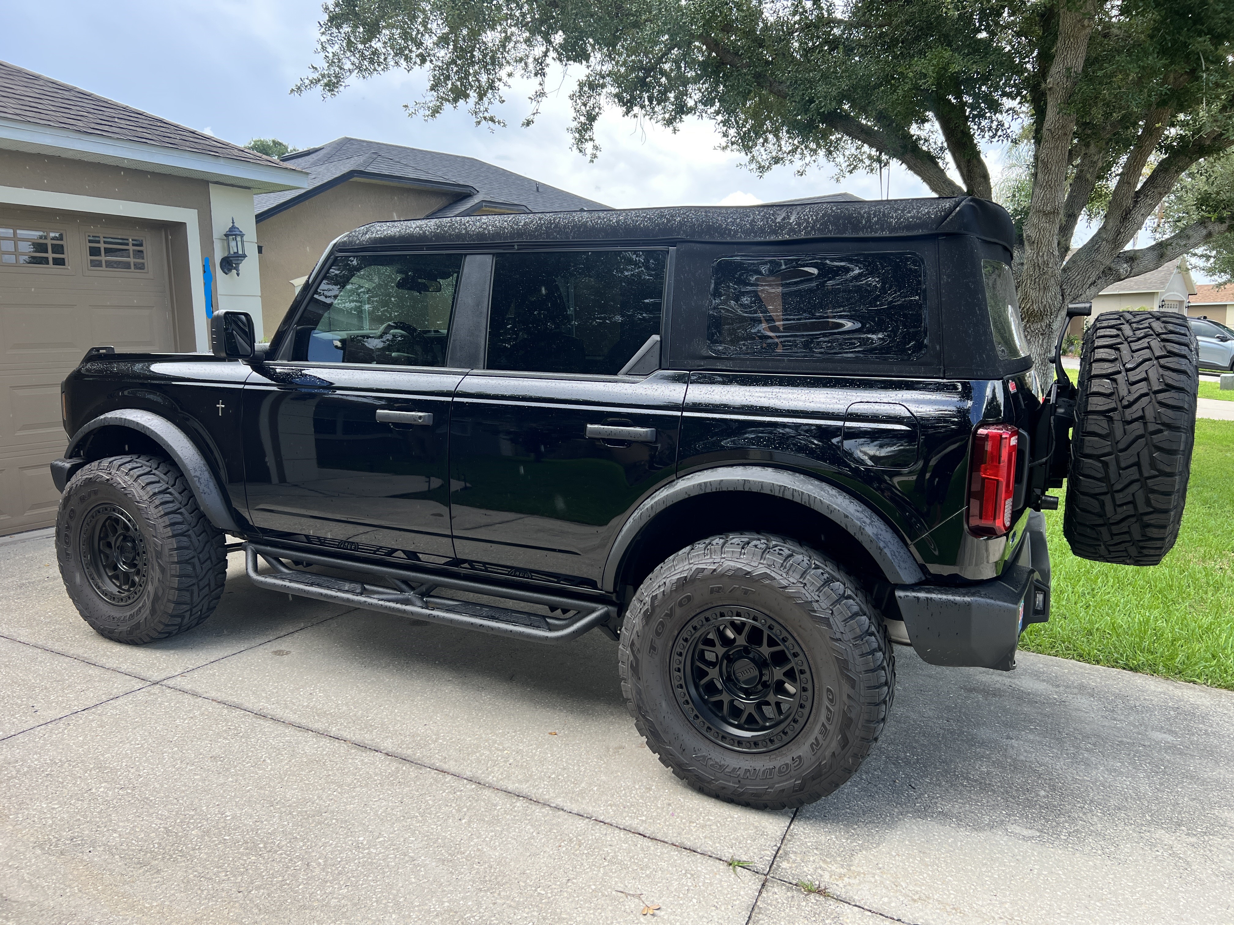 Used 2025 Ford Bronco 4-Door AWD/4WD image 10