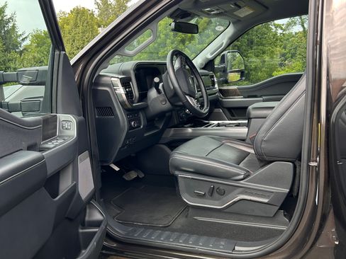 Used 2024 Ford F350 Lariat w/ Lariat Ultimate Package AWD/4WD image 18