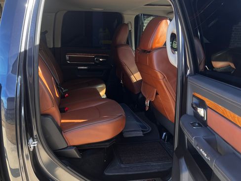 Used 2015 RAM 1500 Laramie Longhorn w/ Convenience Group image 9