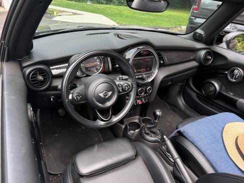 Used 2016 MINI Cooper S FWD image 1