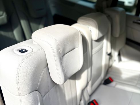 Used 2015 Mercedes-Benz GL 450 4MATIC image 14