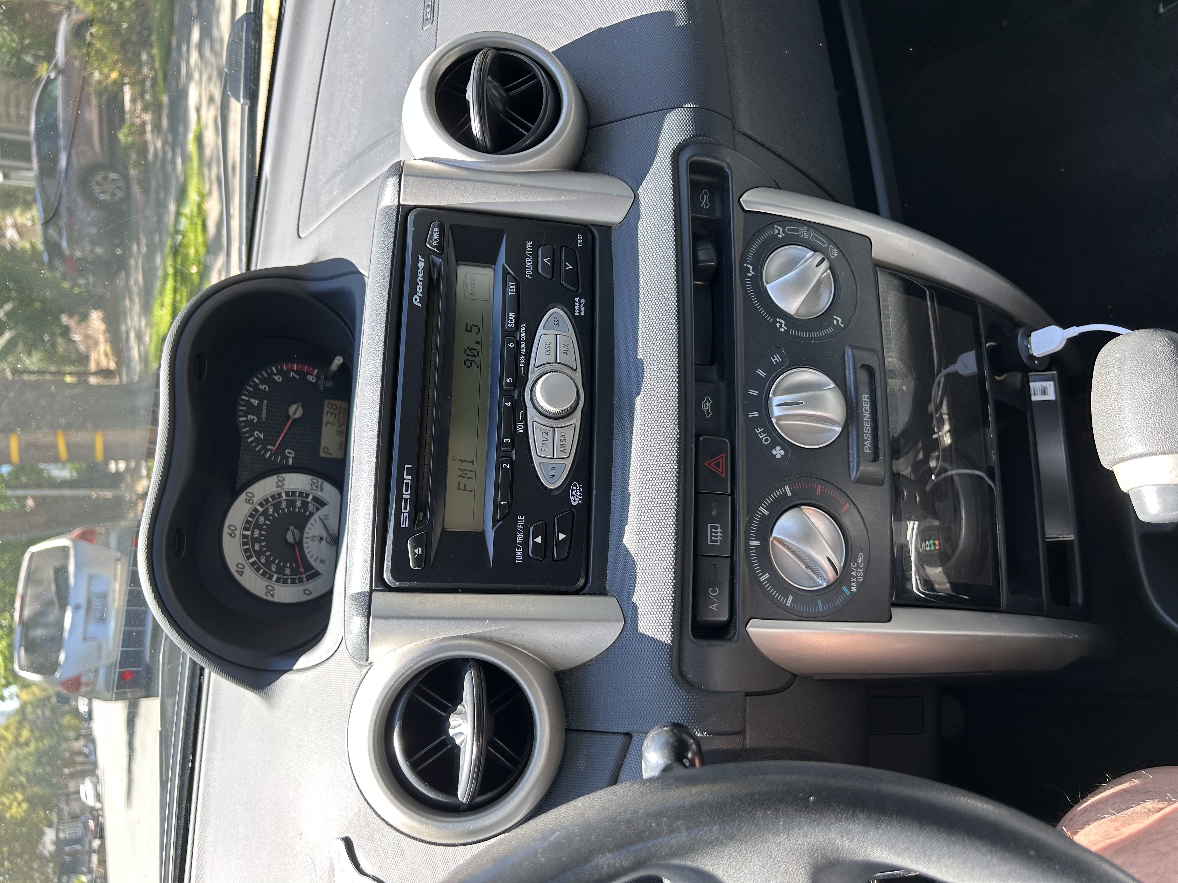 Used 2006 Scion xA FWD image 14