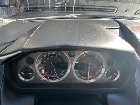 Used 2005 Aston Martin DB9 Coupe RWD image 14