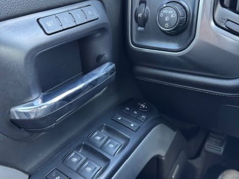 Used 2018 Chevrolet Silverado 1500 LTZ Z71 w/ Centennial Edition image 19