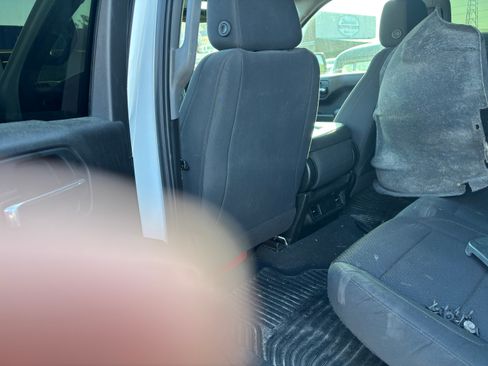 Used 2021 Chevrolet Silverado 1500 Custom image 8