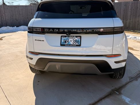 Used 2024 Land Rover Range Rover Evoque S image 9