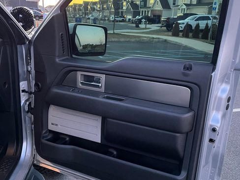 Used 2014 Ford F150 Raptor w/ Equipment Group 801A Luxury image 25