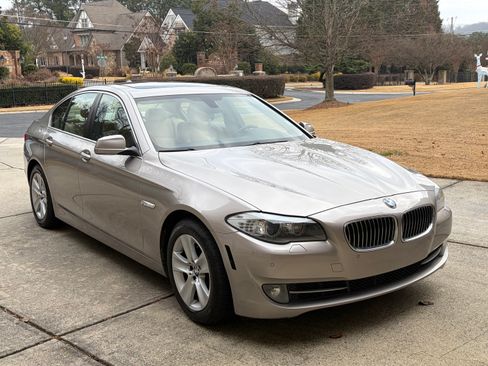 Used 2013 BMW 528i 528i Sedan 4D image 4