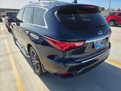 Used 2017 INFINITI QX60 Luxe w/ Deluxe Technology Package image 8